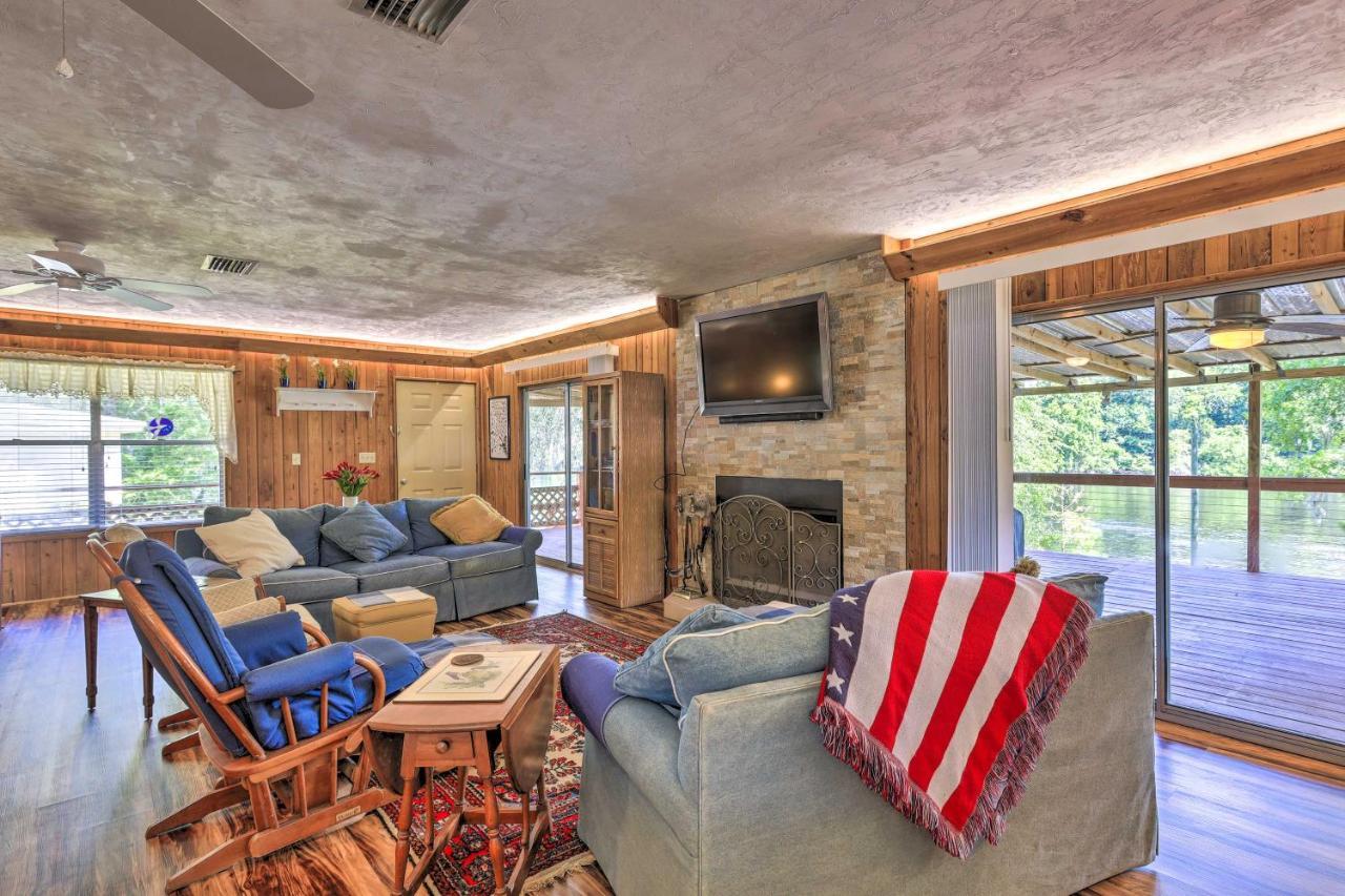Charming Abode With Dock On The Suwannee River Bell エクステリア 写真