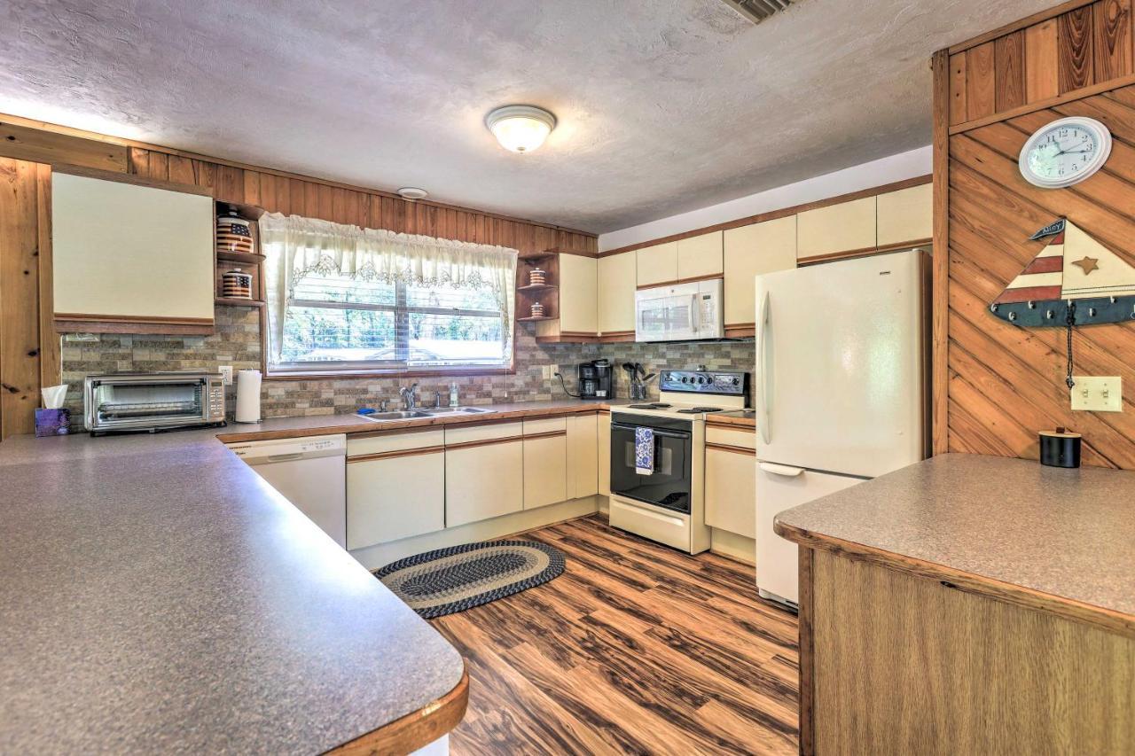 Charming Abode With Dock On The Suwannee River Bell エクステリア 写真