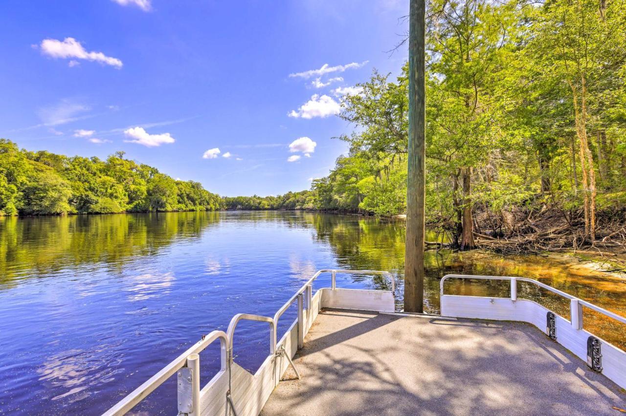 Charming Abode With Dock On The Suwannee River Bell エクステリア 写真